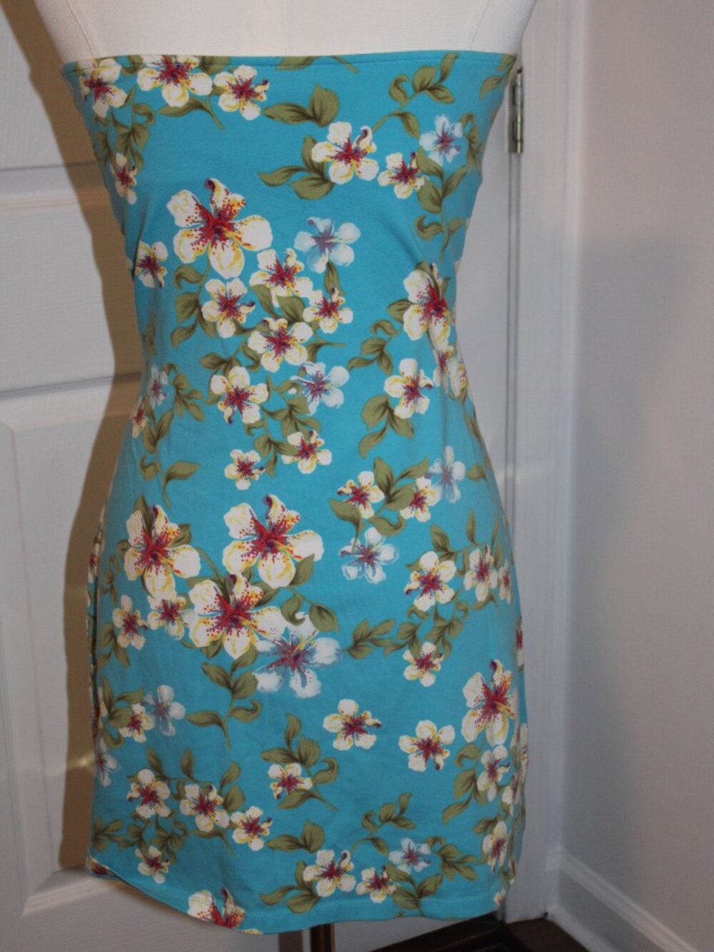 Flower Drift Strapless Mini Dress - Picture 4 of 5